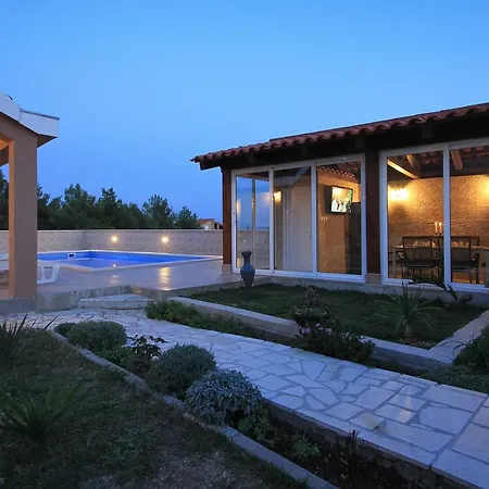 Leonard With Pool Villa Kaštel Novi